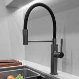 Grifo de cocina con manguera flexible y panel LED para montaje en cubierta