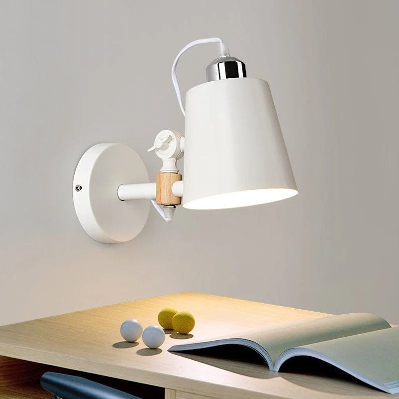 Lámpara de pared de madera minimalista cónica de color sólido