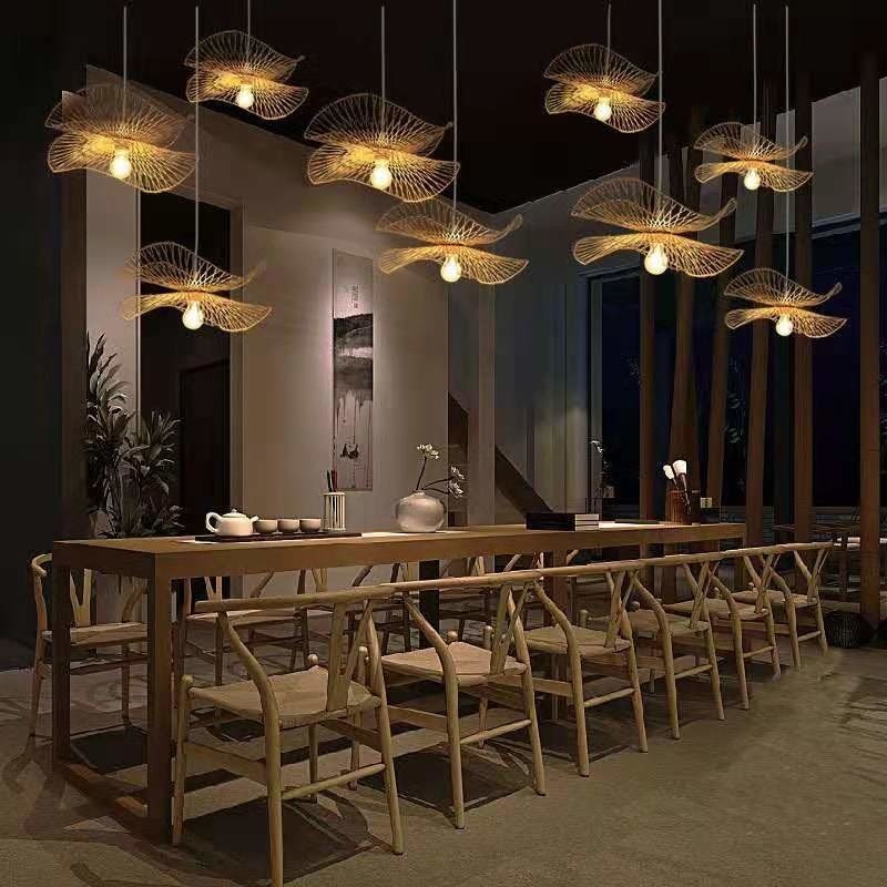 Luces colgantes de lámparas de mimbre tejidas de bambú