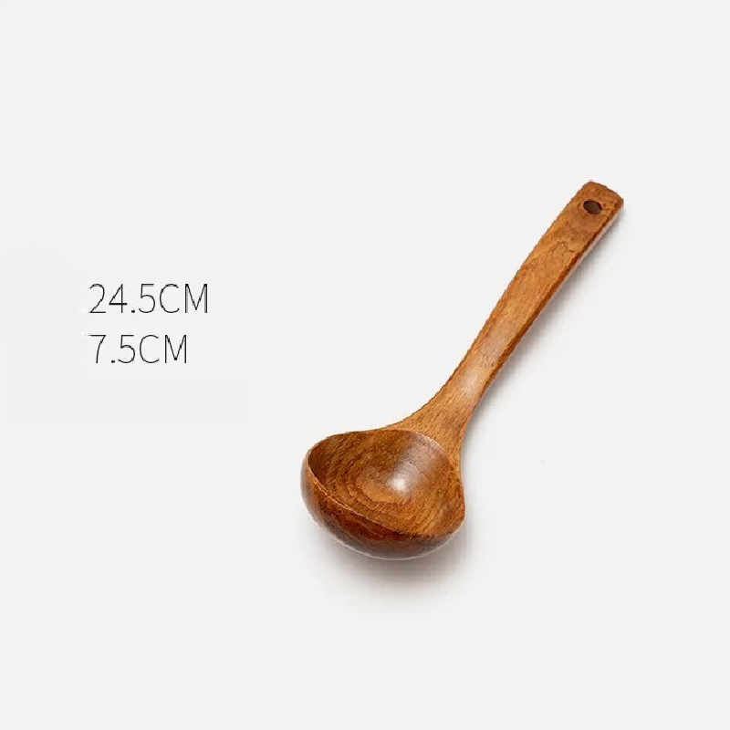 Utensilios de cocina, cucharas y palas de madera para el hogar.