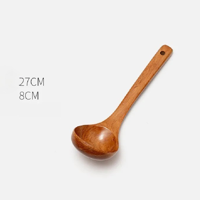 Utensilios de cocina, cucharas y palas de madera para el hogar.