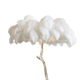 Lámpara de pie de plumas de avestruz