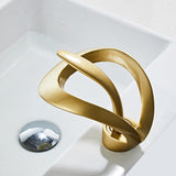 Grifo de caída de agua de latón dorado