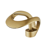 Grifo de caída de agua de latón dorado